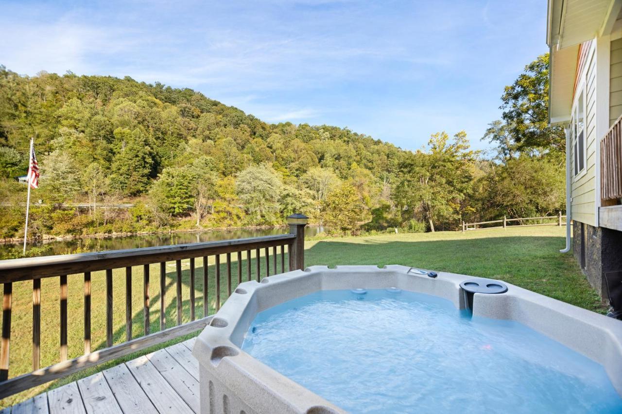 2 Bed 2 Bath Vacation Home In Whittier III Exteriör bild